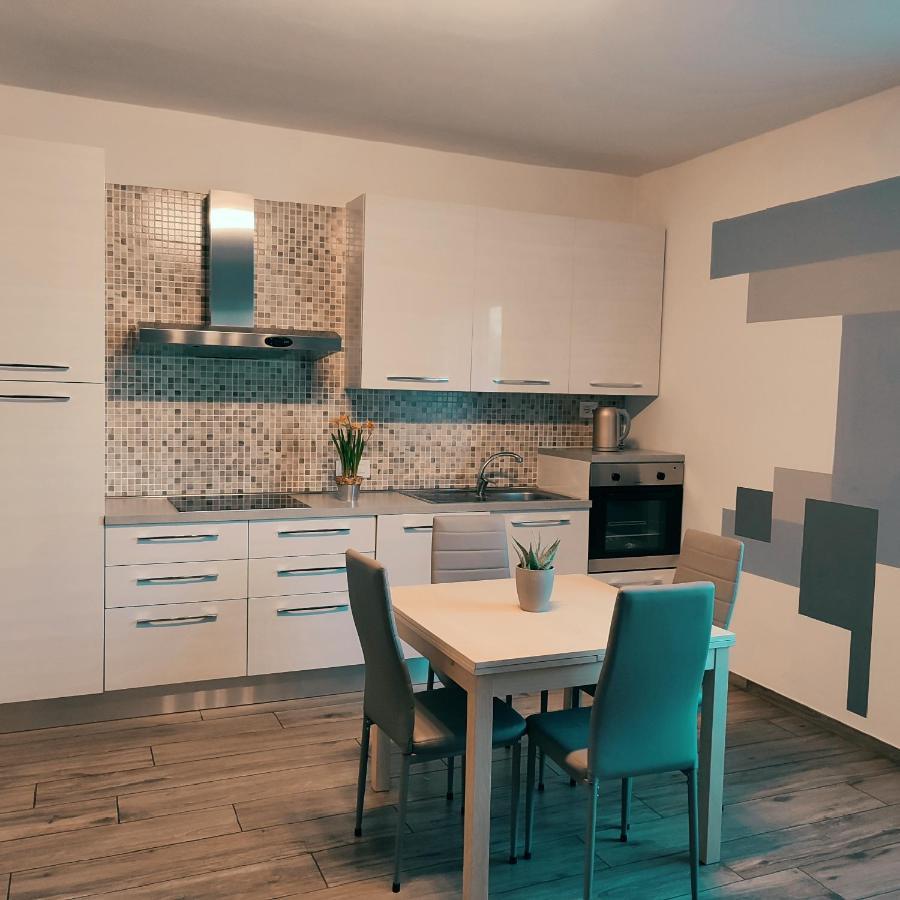 Casa Vacanze Da Marti Tirano Exteriér fotografie